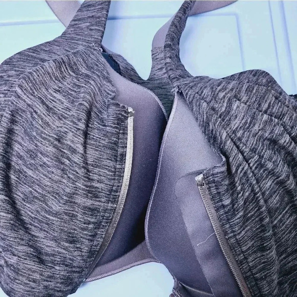 Victoria's Secret double layer sports bra Padded underwire 34DD - Picture 5 of 14